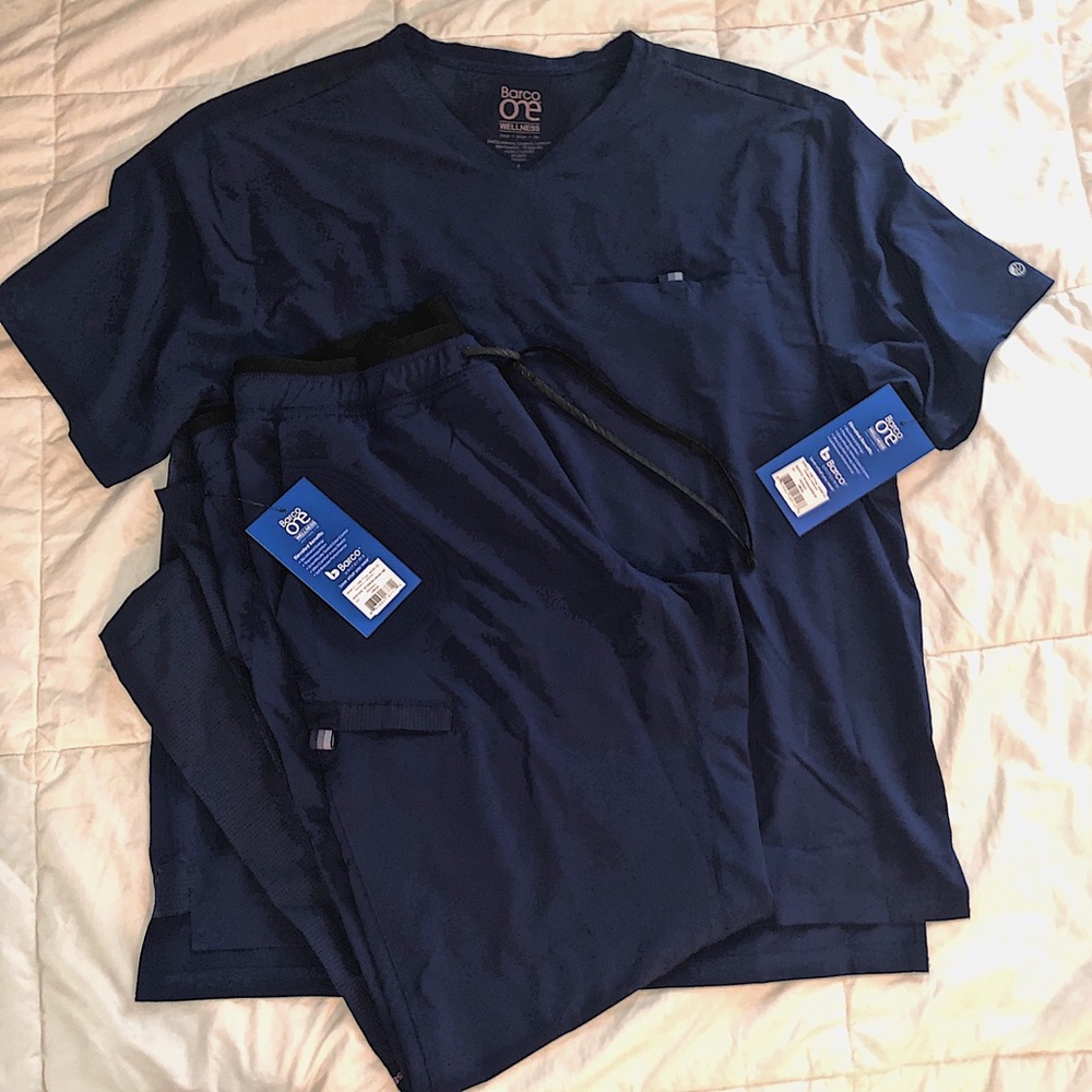 Men’s scrubs